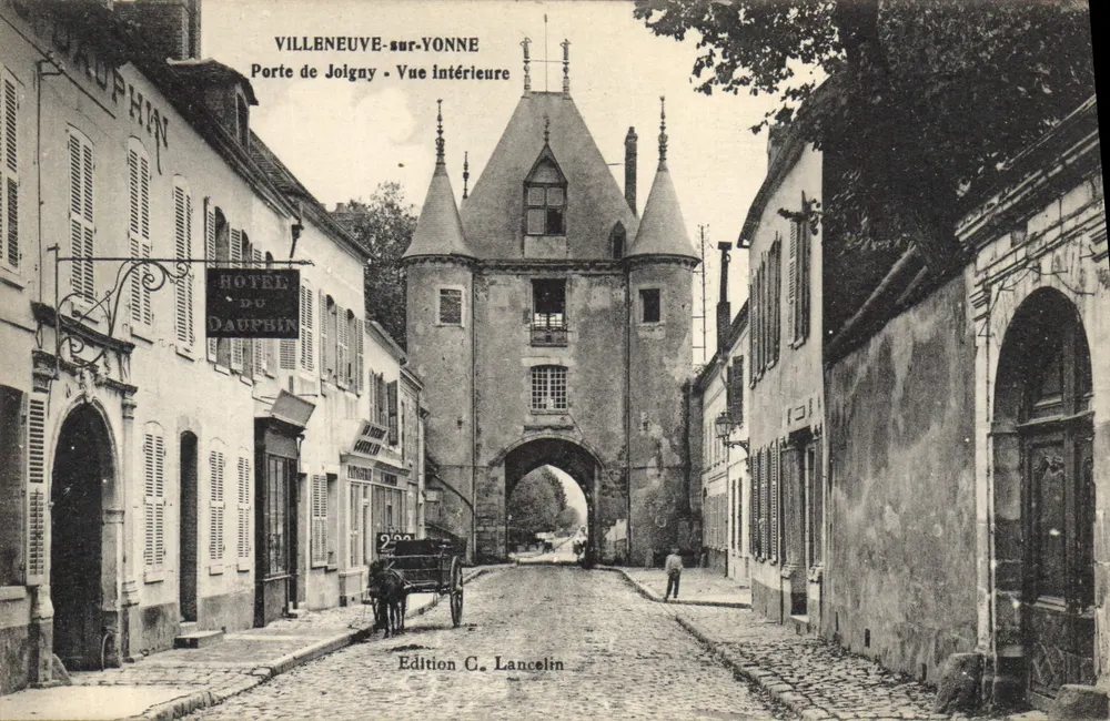 Villeneuve-sur-Yonne — Porte de Joigny — Innere Ansicht — Edition G. Lancelin - Vorderseite