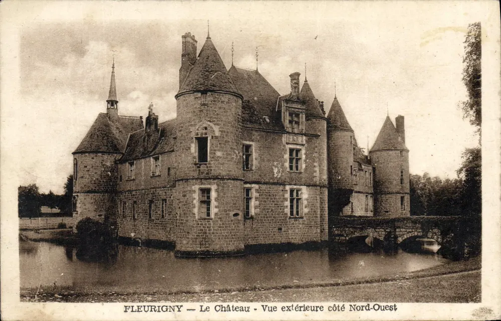 Fleurigny — Das Schloss — Aussicht von der Nordwestseite - Vorderseite