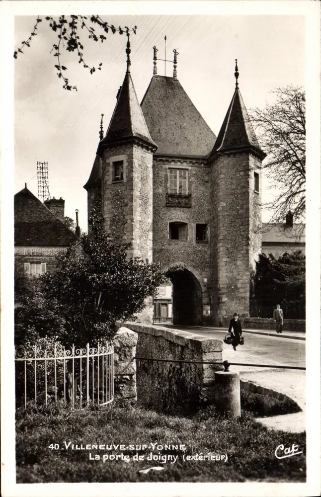 Villeneuve-sur-Yonne — Die Pforte von Doigny (Außenansicht) — C.A.P. Nr. 40 - Vorderseite