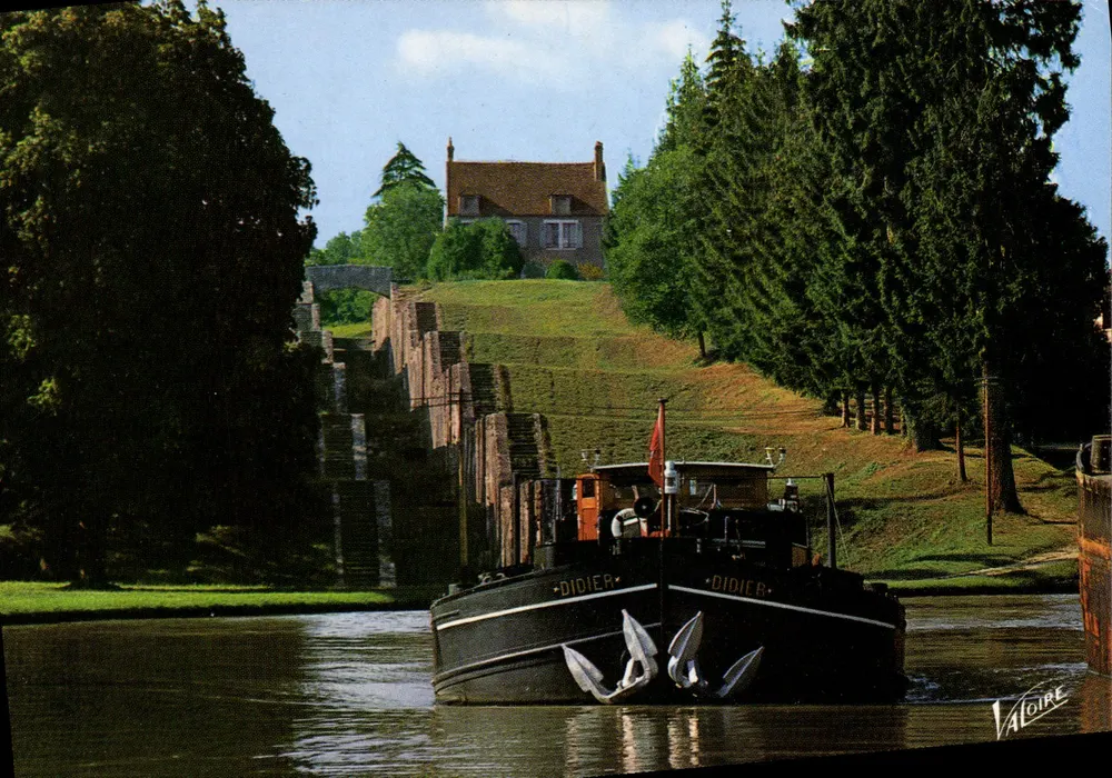 Rogny-les-Sept-Ecluses — Yonne — Edições Valoire - Frente