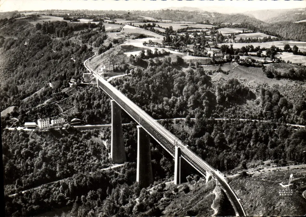Viaduc des Fades (P.-de-D.) — Die Schluchten der Sioule — Édition LAPLIE SERVICE AÉRIEN - Vorderseite