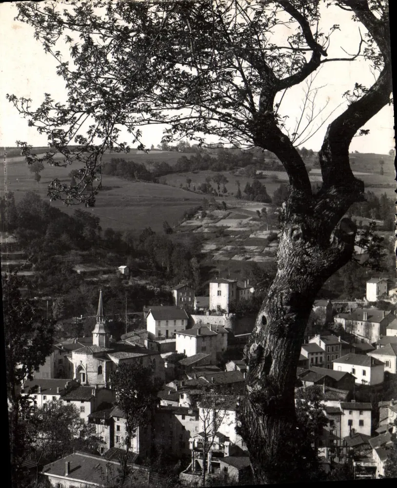 Olliergues — Panoramablick von einem Baum — Edition L'Auvergne - Vorderseite