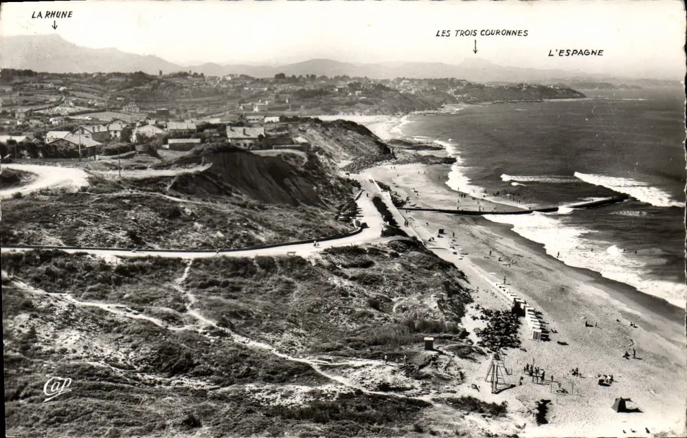 La Rhune — Les Trois Couronnes — Ansicht vom Bidart in Richtung Spanien — Réal-Photo - Vorderseite