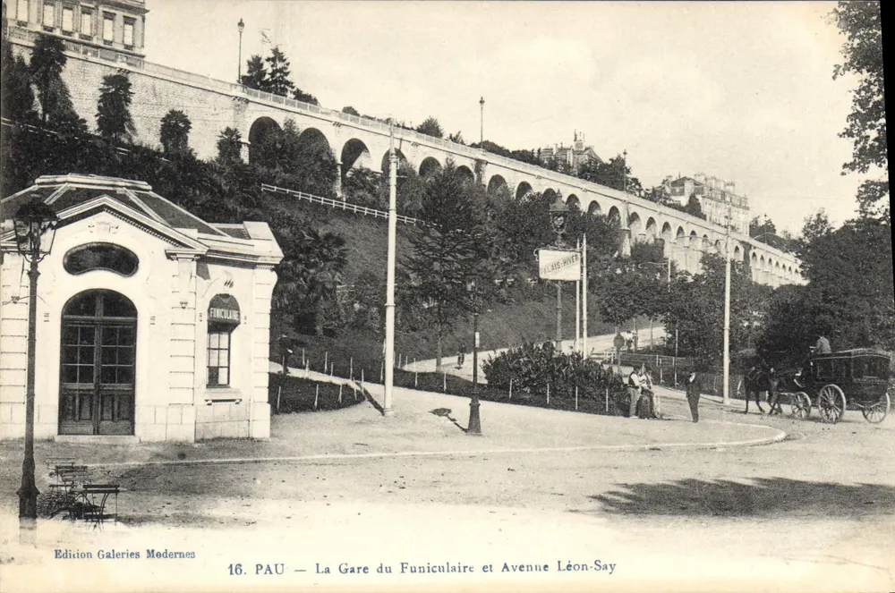 PAU — Die Seilbahnstation und Avenue Léon-Say — Edition Galeries Modernes, n°16 - Vorderseite