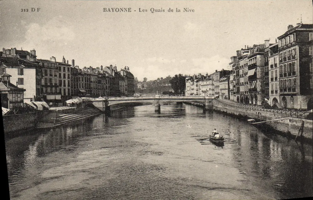 Bayonne - Os Quais da Nive — Edição das Damas da França, n° 212 DF - Frente