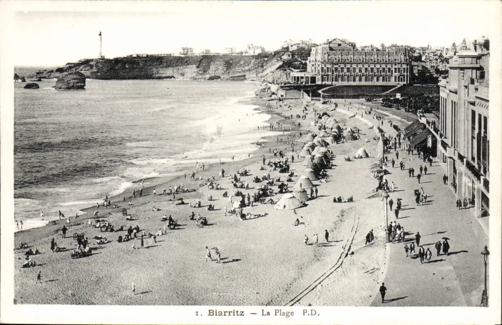 Biarritz — A Praia — P.D. - Frente