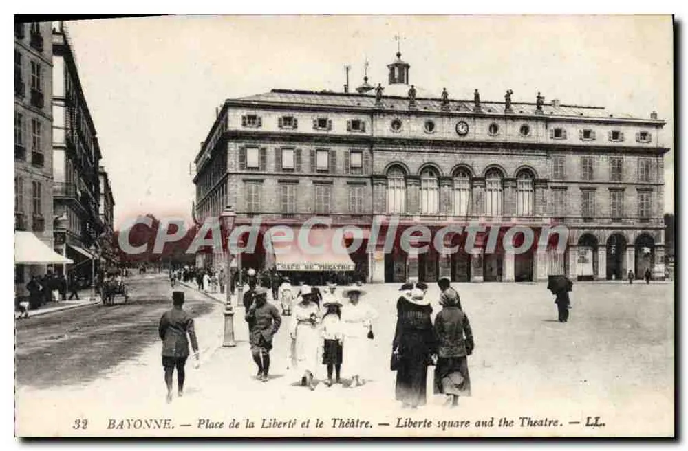 Bayonne — Place de la Liberté und das Theater — LL. - Vorderseite