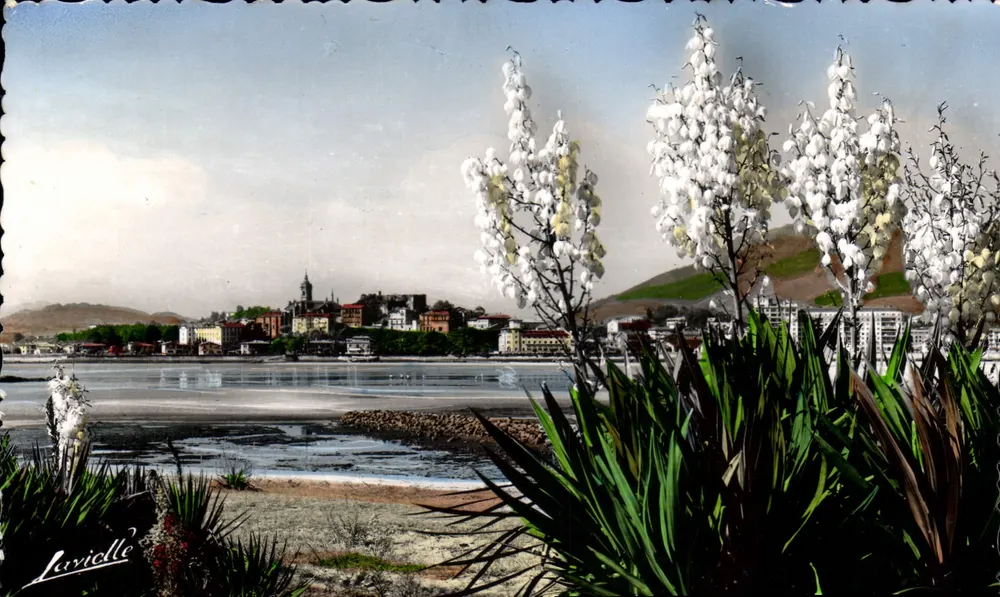 Hendaye — Ansicht der französischen Seite — Lurielle - Vorderseite