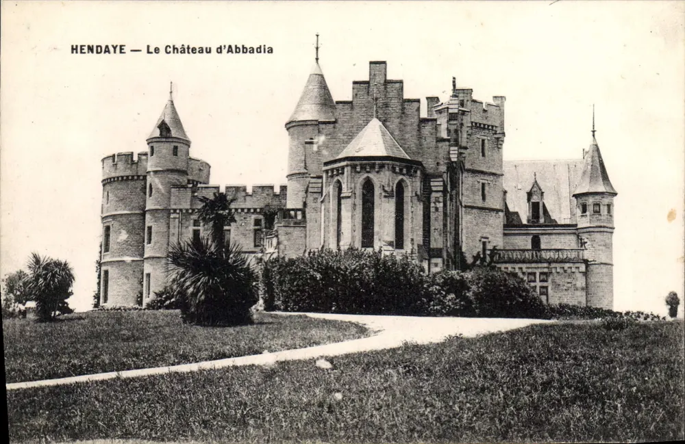 Hendaye — O Castelo de Abbadia - Frente