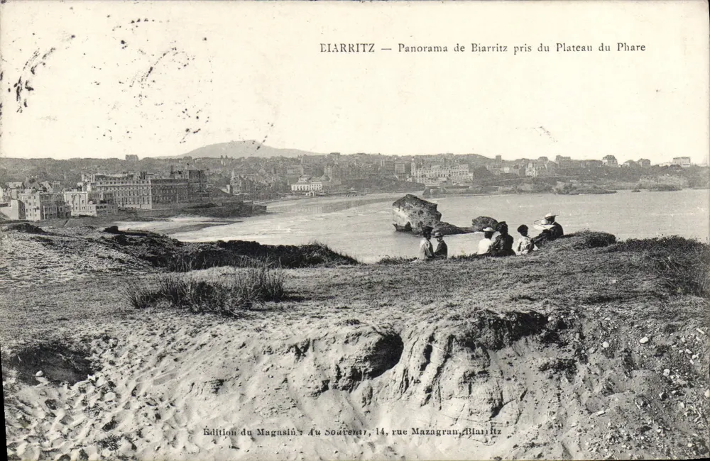 Biarritz — Panoramablick auf Biarritz vom Plateau des Phare — Ausgabe vom Magasin Au Souvent, 14 rue Mazagran, Biarritz - Vorderseite