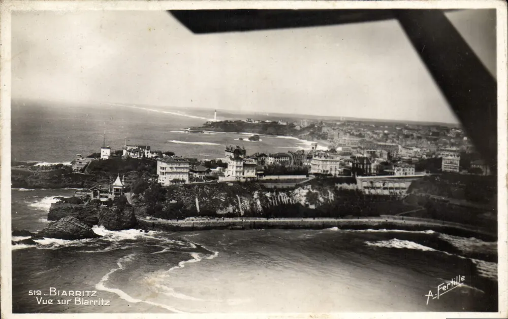 Biarritz — Vista aérea — A. Fertille, n° 519 - Frente