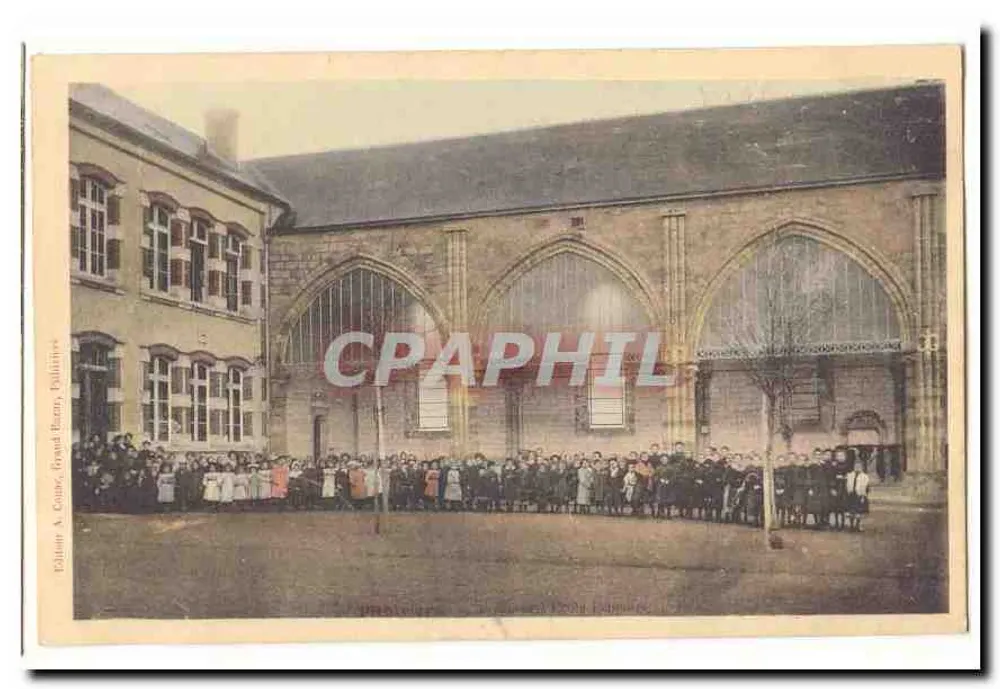 School van Sainte-Croix — leerlingen en docenten — Uitgever A. Coine, Grand Berry, Uitgevers - Voorkant