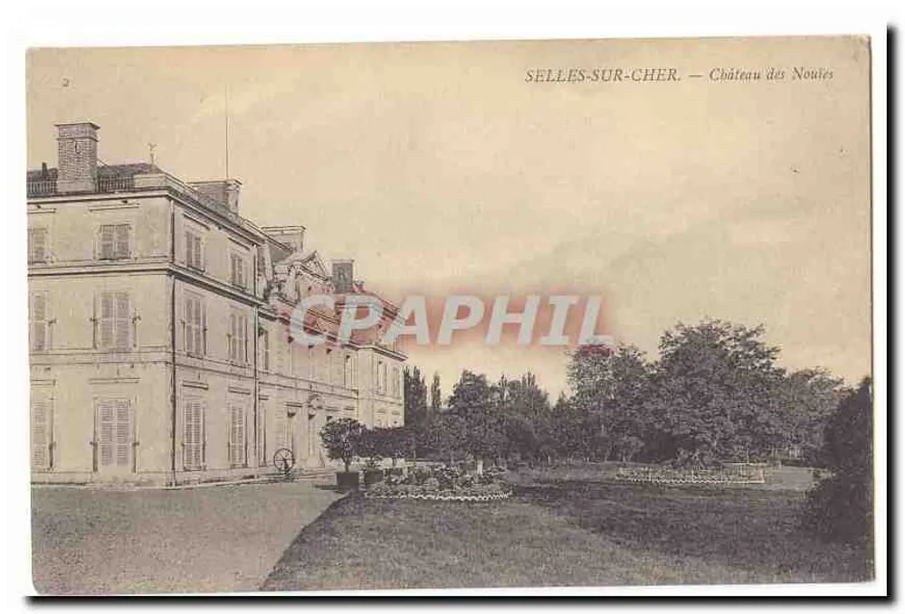 Selles-sur-Cher — Castelo das Nouëtes - Frente