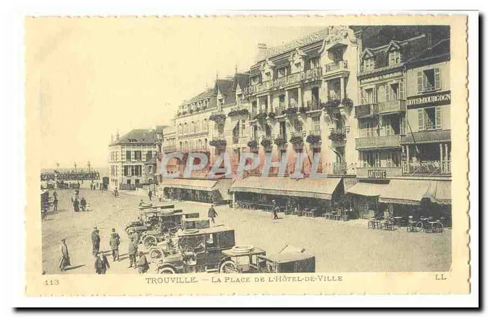 Trouville — Die Place de l'Hôtel-de-Ville — LL, Nr. 413 - Vorderseite