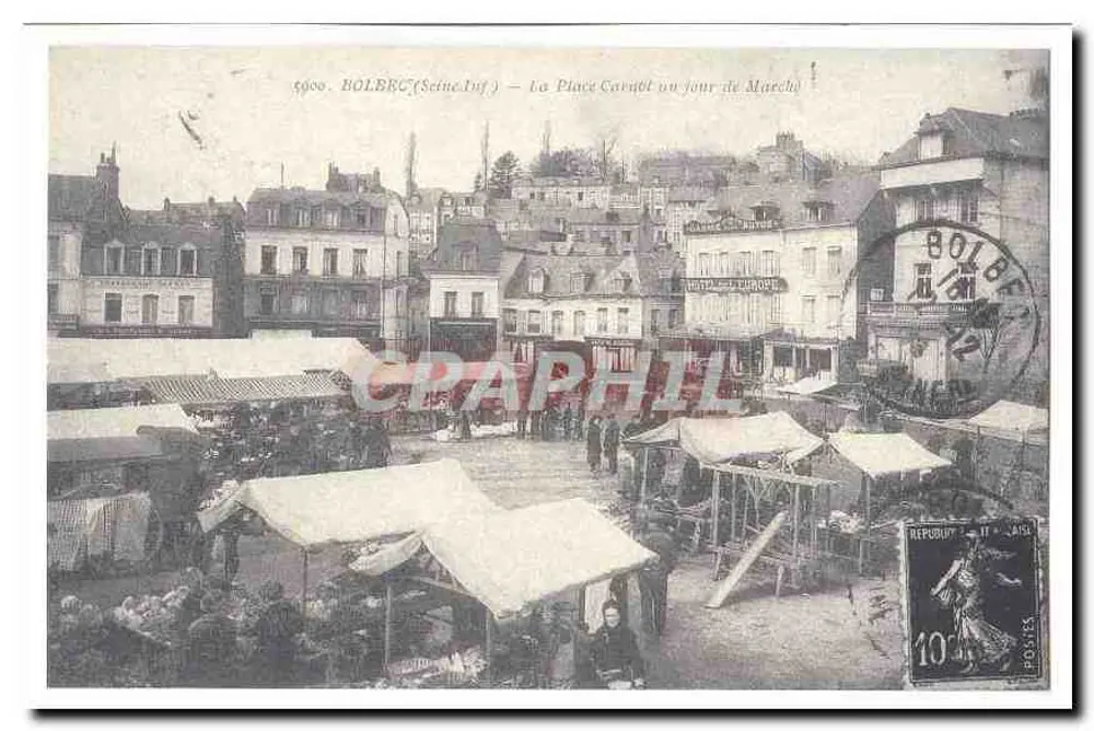 Bolbec (Seine-Inférieure) — La Place Cavat an einem Markttag — unbekannter Verlag, Seriennummer nicht sichtbar - Vorderseite