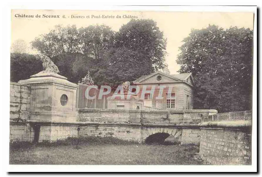 Schloss Sceaux — Gräben und Eingangsbogen zum Schloss — Verlag: G. Bailleux, Bougival - Vorderseite