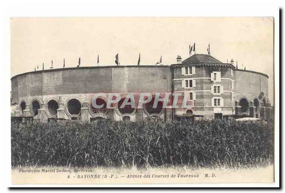 Bayonne (B-P) — Arênes das Corridas de Touros — Fototipia Marcel Delboy, Bordeaux, n°4 - Frente