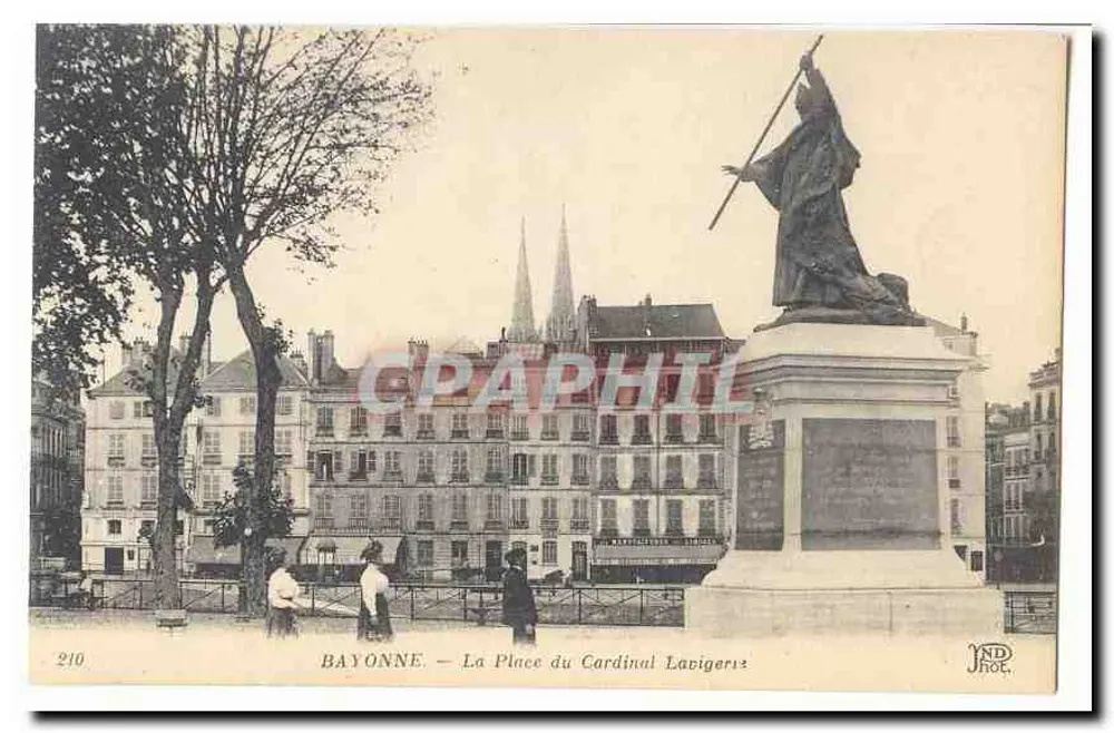 Bayonne — La Place du Cardinal Lavigerie — YND Jhoc, n°210 - Vorderseite