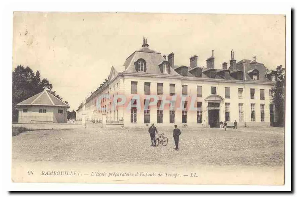 Rambouillet — Die Vorbereitungsschule für Kinder der Truppen — LL. - Vorderseite