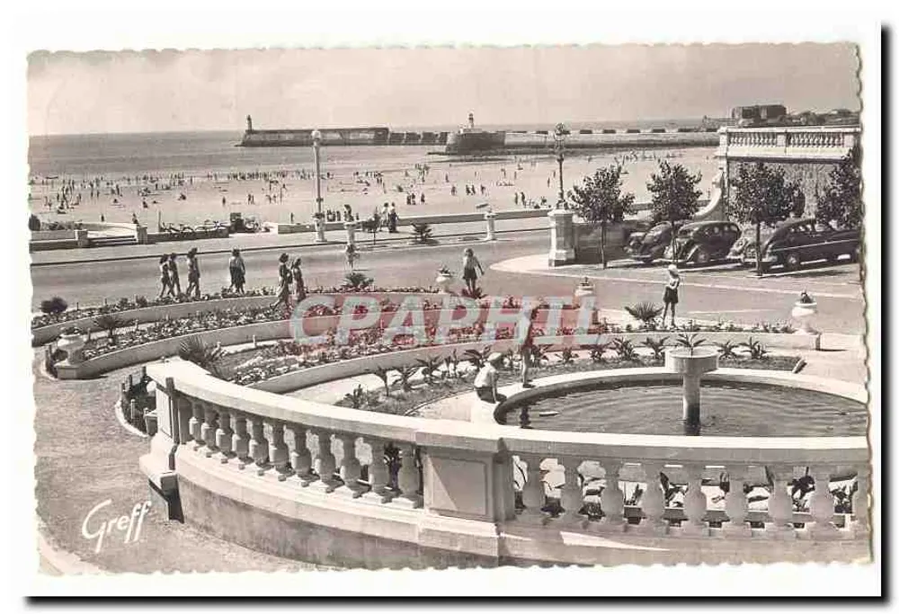 Strand und Promenade in Cannes — Blick aus einem Garten mit Brunnen — Verlag Greff - Vorderseite