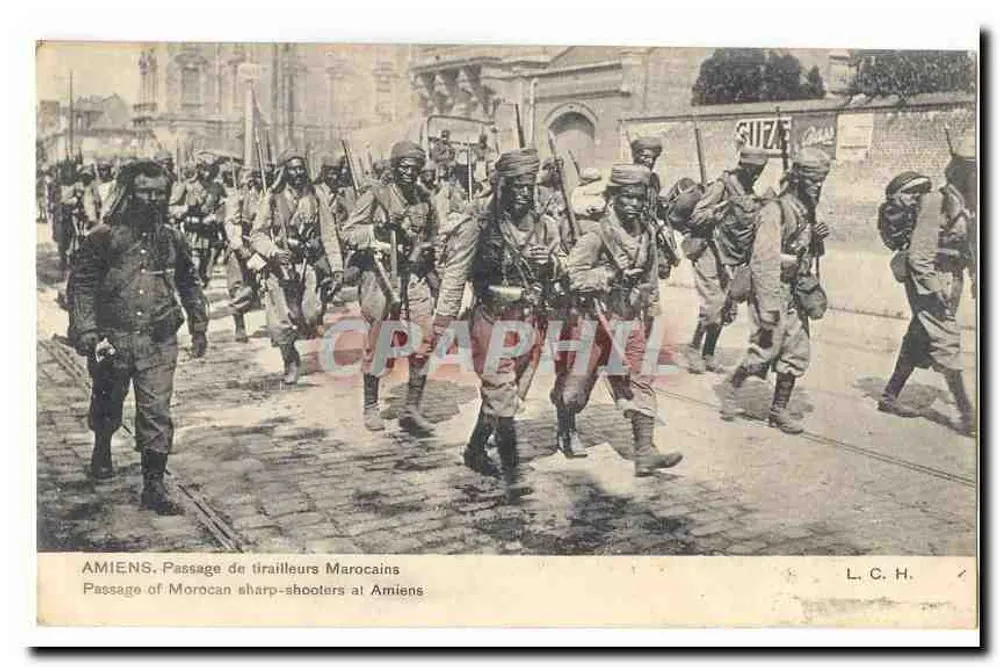 Amiens — Passagem de fuzileiros marroquinos — L.C.H. - Frente