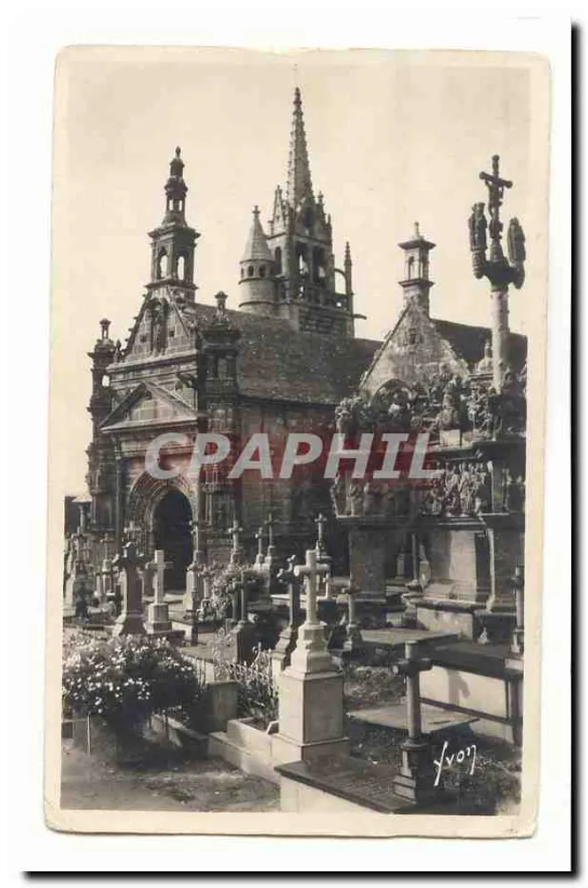 Kirche Sainte-Croix — Friedhof — Fotograf Yvon - Vorderseite