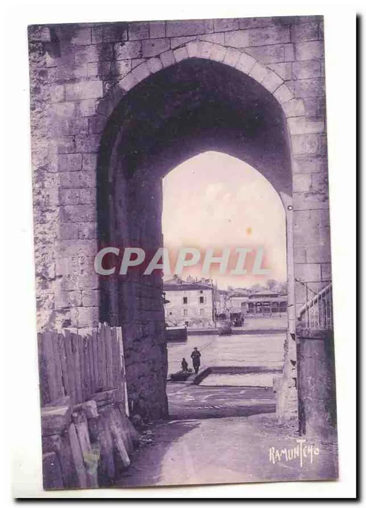 Porta da cidade — vista do exterior — Ramuntecho - Frente