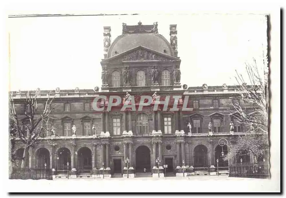 Palácio do Louvre — fachada principal - Frente