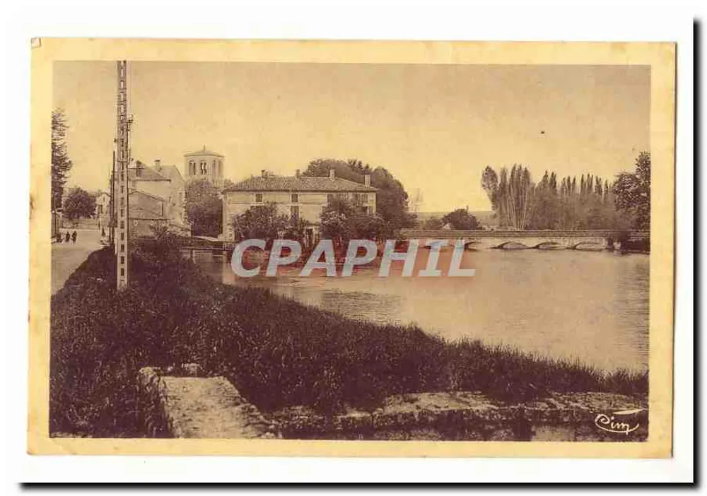 Ponte sobre o Ródano em Rives — vista com igreja e edifícios — editor Rimp - Frente