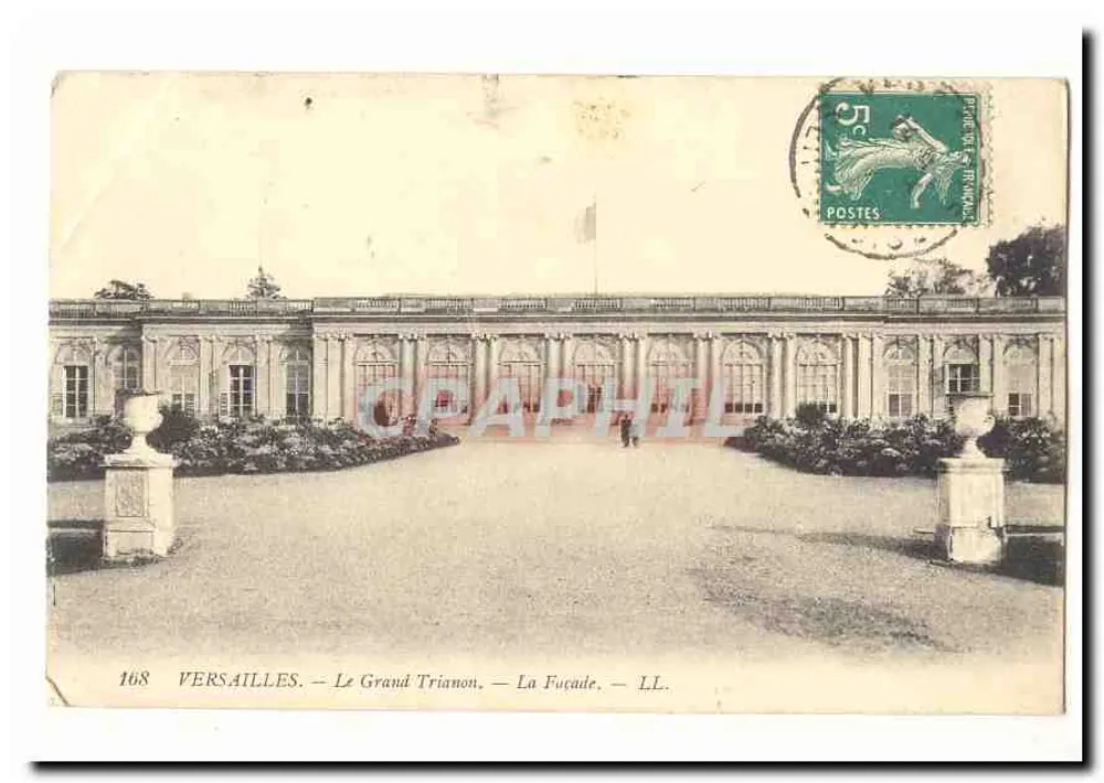 Versailles — O Grande Trianon — A Fachada — LL. — 168 - Frente