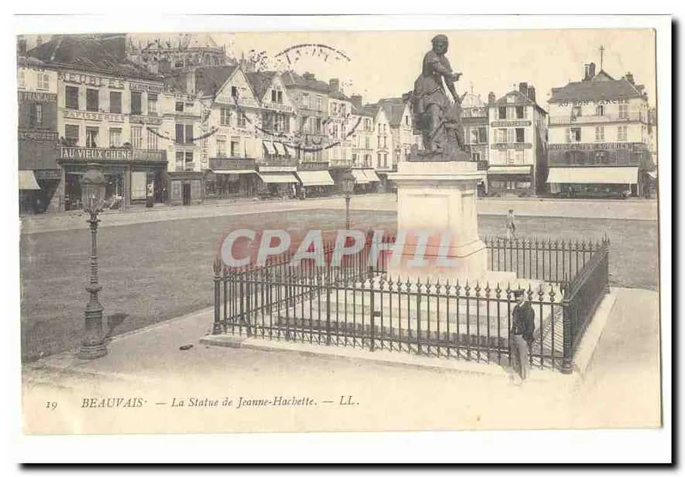 Beauvais — A Estátua de Jeanne-Hachette — LL. - Frente