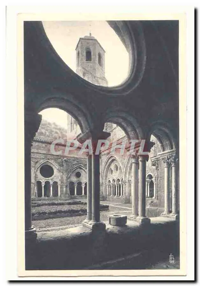 Pátio interno de um convento — vista através das arcadas — editor L. B. (assinatura no canto inferior direito) - Frente
