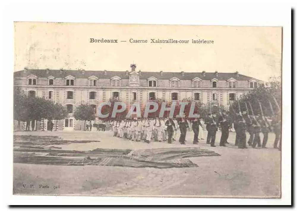 Bordeaux — Caserne Xaintrailles — cour interior — V.P. Paris 946 - Frente
