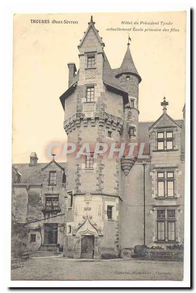 Thouars (Deux-Sèvres) — Hotel des Präsidenten Tyndo, heute Mädchen-Primarschule — Galeries Modernes - Thouars - Vorderseite