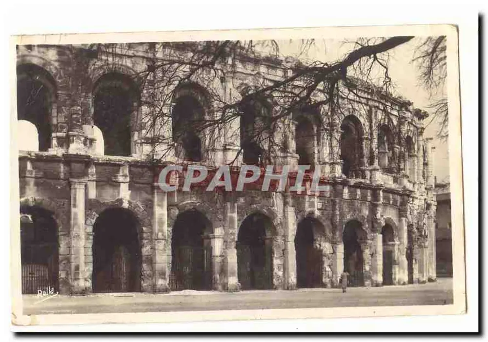 Arenas de Arles — vista da estrutura antiga — editor P. Bald - Frente