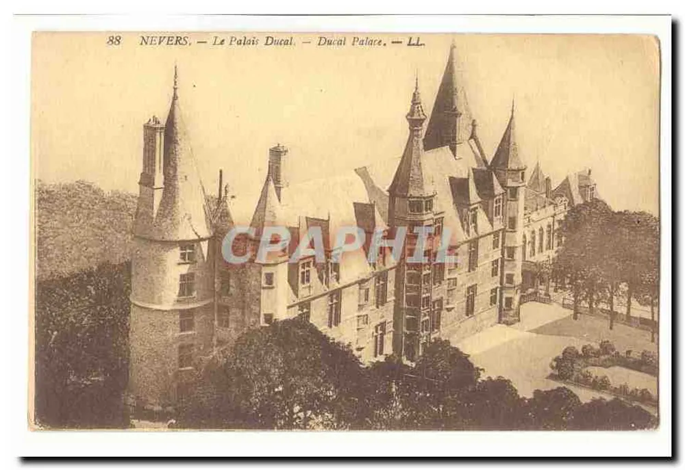 Nevers — O Palácio Ducal — Palácio Ducal — LL. — n°88 - Frente