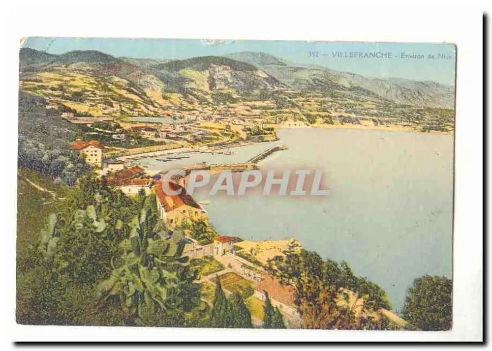 Villefranche - Environ de Nice — vue du port et des collines - Frente