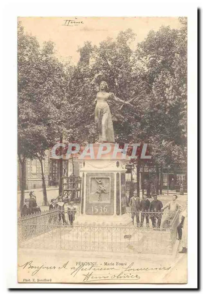 Péronne - Estátua de Marie Fouré — Fot. E. Souillard - Frente
