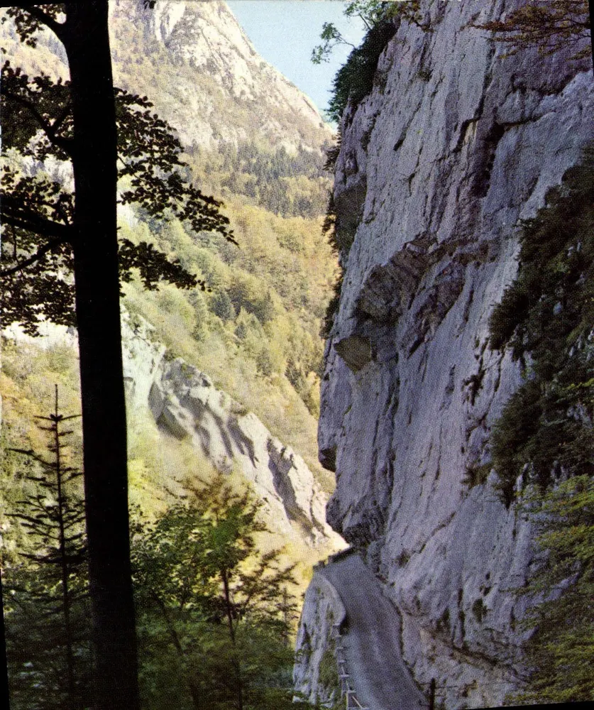 Route des Alpes — Vertige... — Éditions JANSO, CHAMBERY - Front
