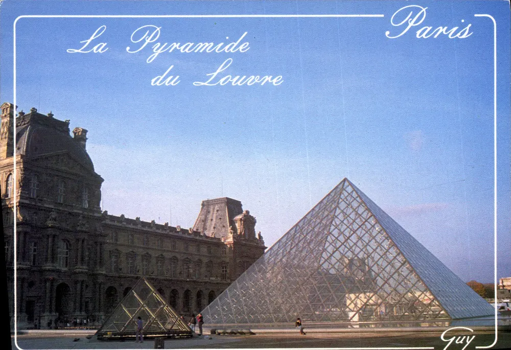 La Piramide del Louvre — Parigi — Edizione GUY - Recto