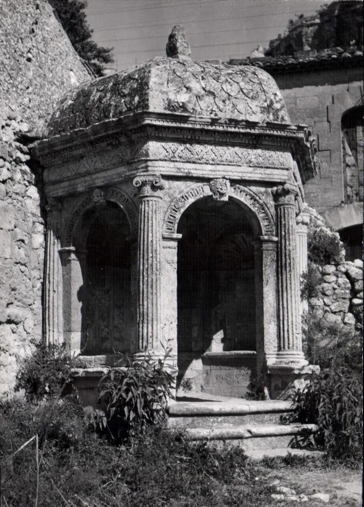 Le Baux-de-Provence — Capela do castelo — CPAdeCollection - Frente