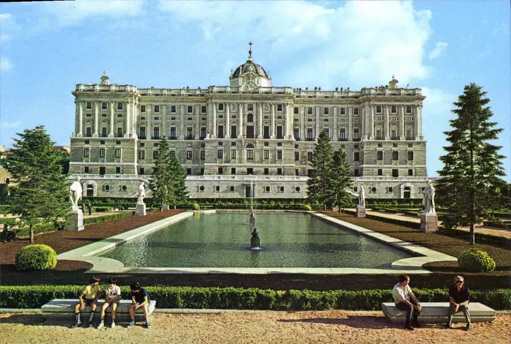 Madrid — Nordfassade des Palastes von Madrid — Verlag Vicente Martínez, n° 345 - Vorderseite