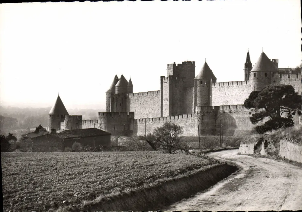Carcassonne - A Cidade, lado sul — Edições S.E.P.T. — n° 33-12 - Frente