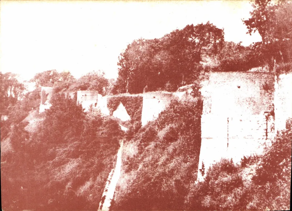 Montreuil-sur-Mer — Die Mauern — Éditions LUC, n° 301 - Vorderseite