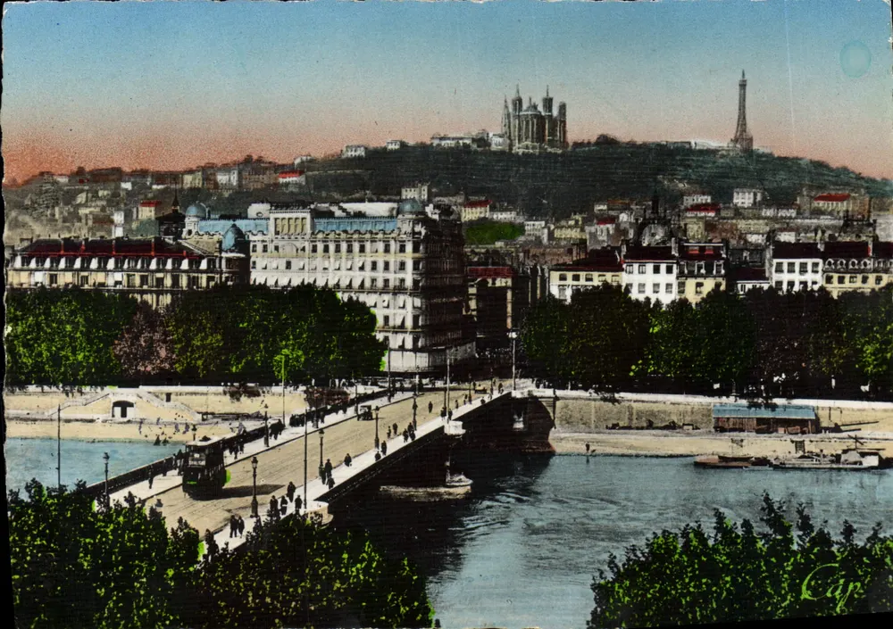 Vista di Lione — Ponte Lafayette e collina di Fourvière — Editore Cap - Recto