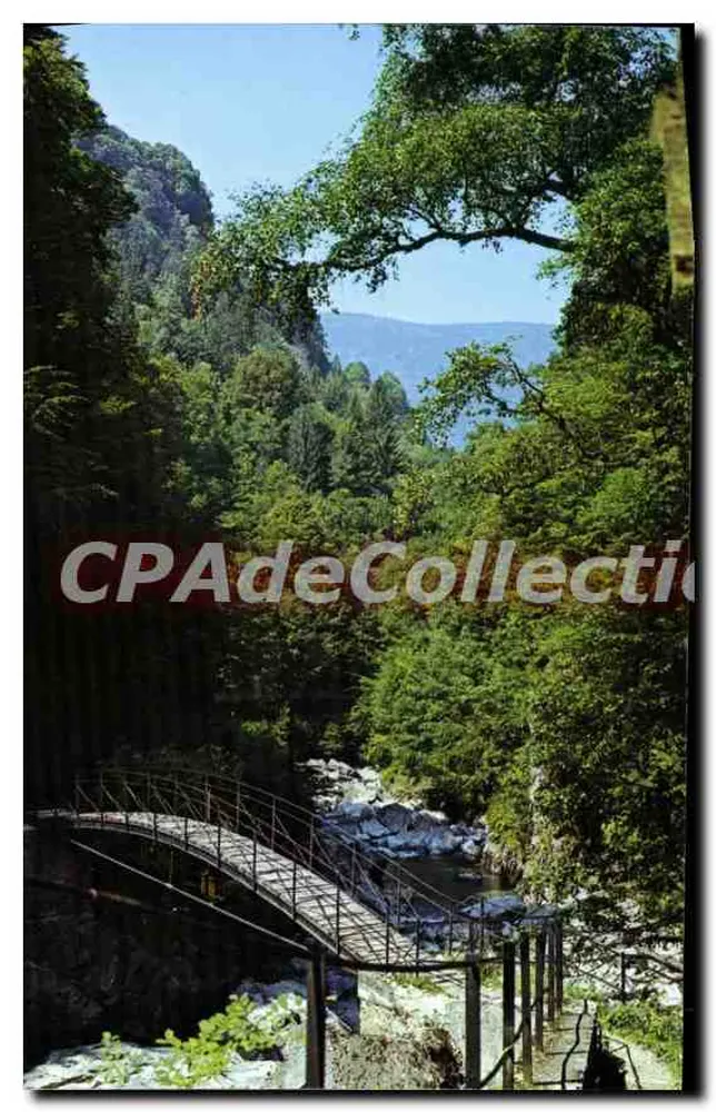 Puente sobre el arroyo — Allevard-les-Bains — Les Alpes Touristiques - Anverso