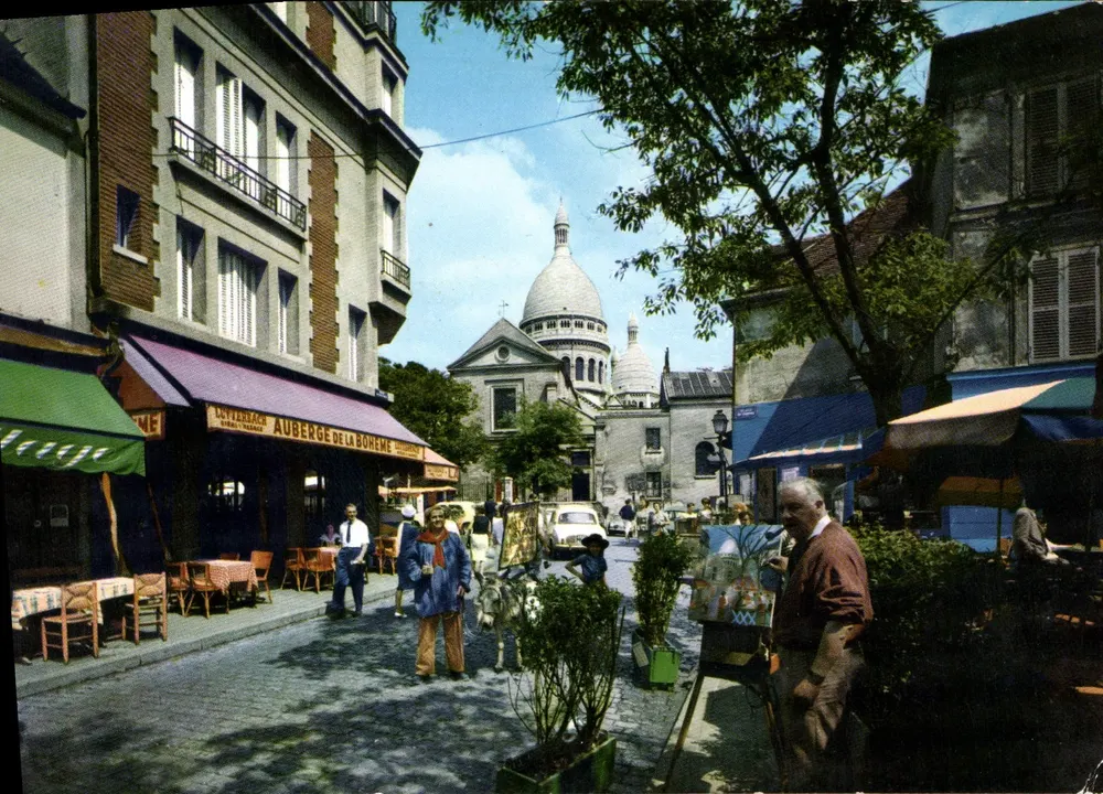 Montmartre — Piazza del Tertre — Osteria della Boemia — vista con il Sacro Cuore in fondo - Recto