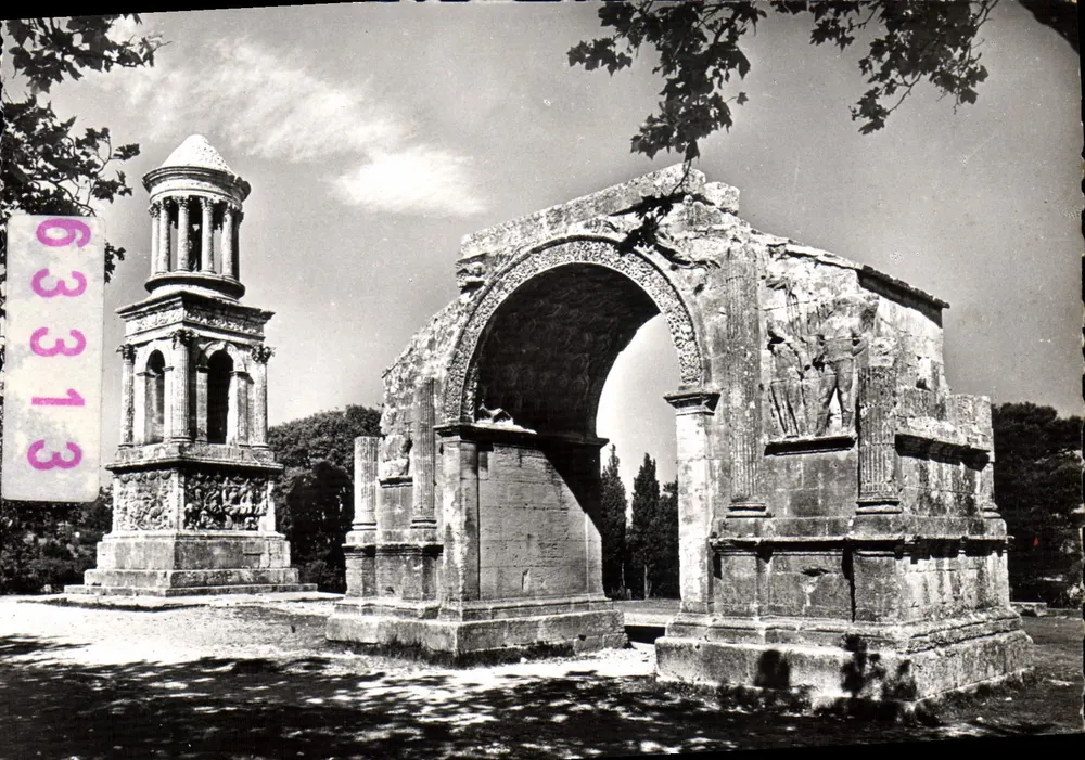 Arc de Triomphe und Mausoleum in Saint-Rémy — Éditions J. Celliard, Bron (Rhône) - Vorderseite