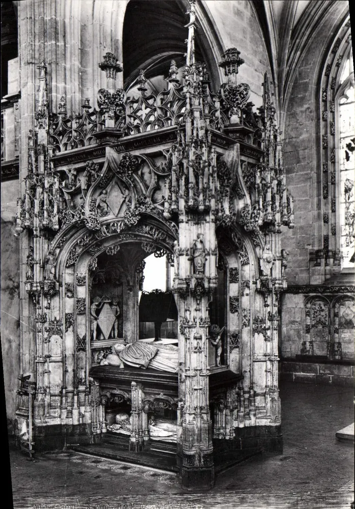 Bourg-en-Bresse (Ain) — Kirche von Brou, Grabstätte Marguerite d'Autriche — Service Commercial Monuments Historiques, Paris - Vorderseite