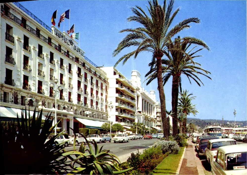 Hotel Regina — Promenade des Anglais — Ediciones YACN París - Anverso